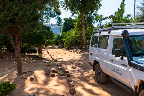 Straße nach Ikondo 2022-07-03_14-13-24_HMR9025.jpg