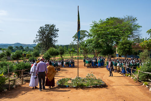 Versammlung auf dem Schulhof 2023-10-23_08-31-52__Z726002.jpg