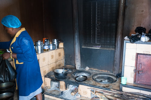 .. gekocht im Hinterhof der Pfarrei 2023-10-20_09-50-46__Z725676.jpg